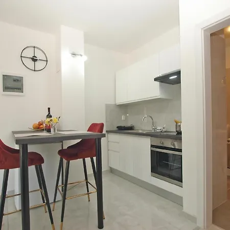 Fuer 2 Personen Ca 30 Qm In Pula, Istrien Istrische Riviera Pula