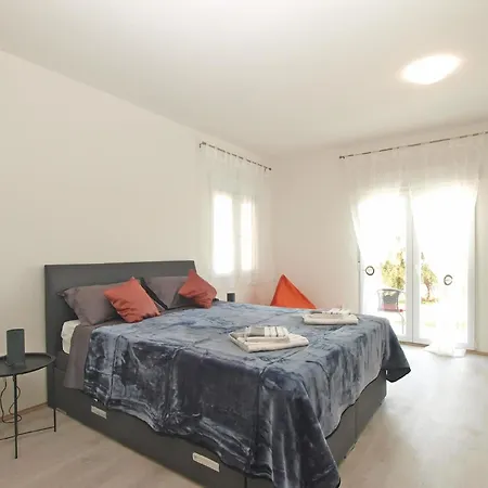 Fuer 2 Personen Ca 30 Qm In Pula, Istrien Istrische Riviera * Pula