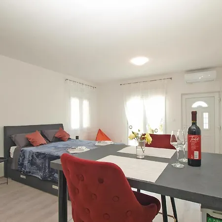 Fuer 2 Personen Ca 30 Qm In Pula, Istrien Istrische Riviera * Pula