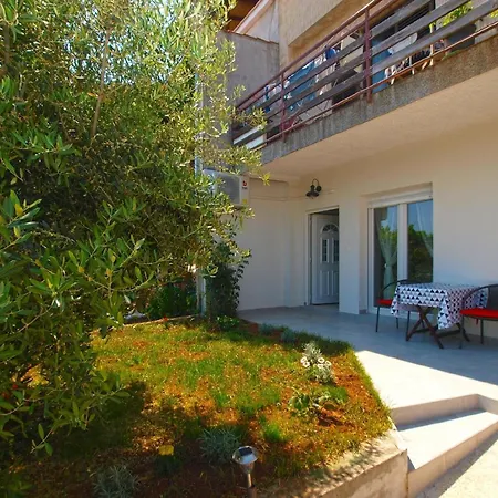 Fuer 2 Personen Ca 30 Qm In Pula, Istrien Istrische Riviera Apartment *