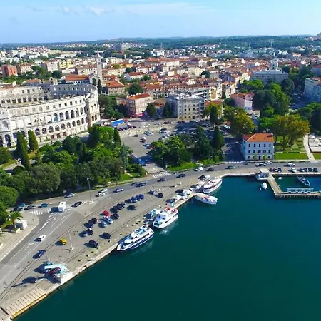 Apartment Fuer 2 Personen Ca 30 Qm In Pula, Istrien Istrische Riviera